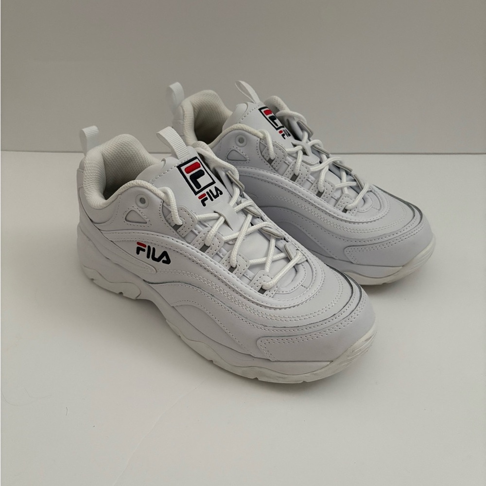 Fila White vintage style Athletic Shoes